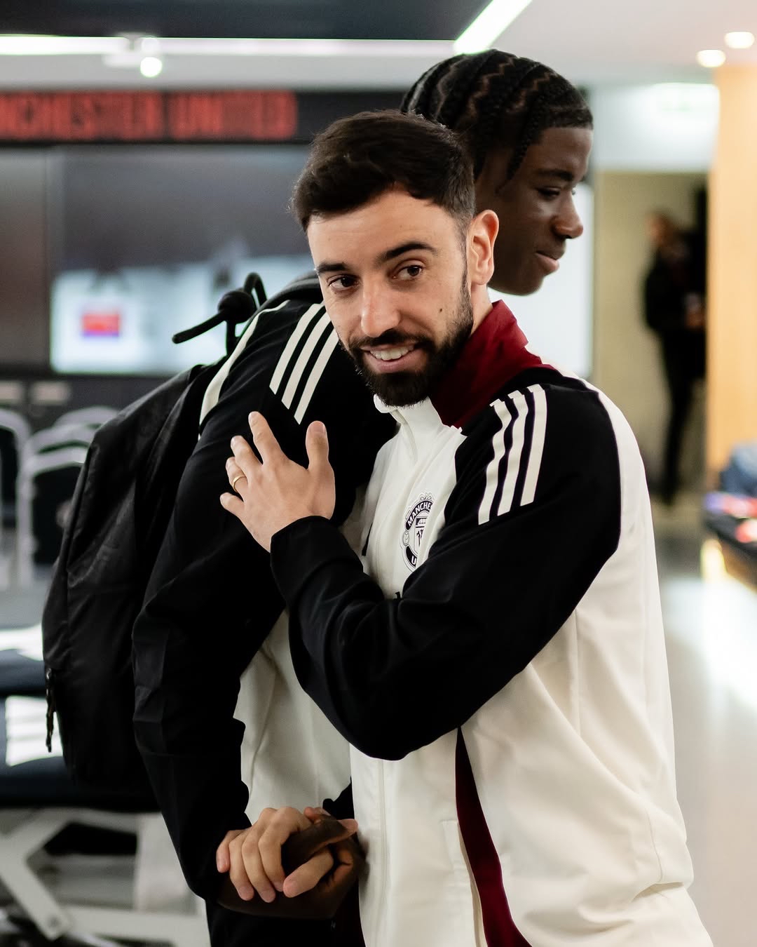 雷火电竞app-曼联挑战曼城，双方实力半斤八两