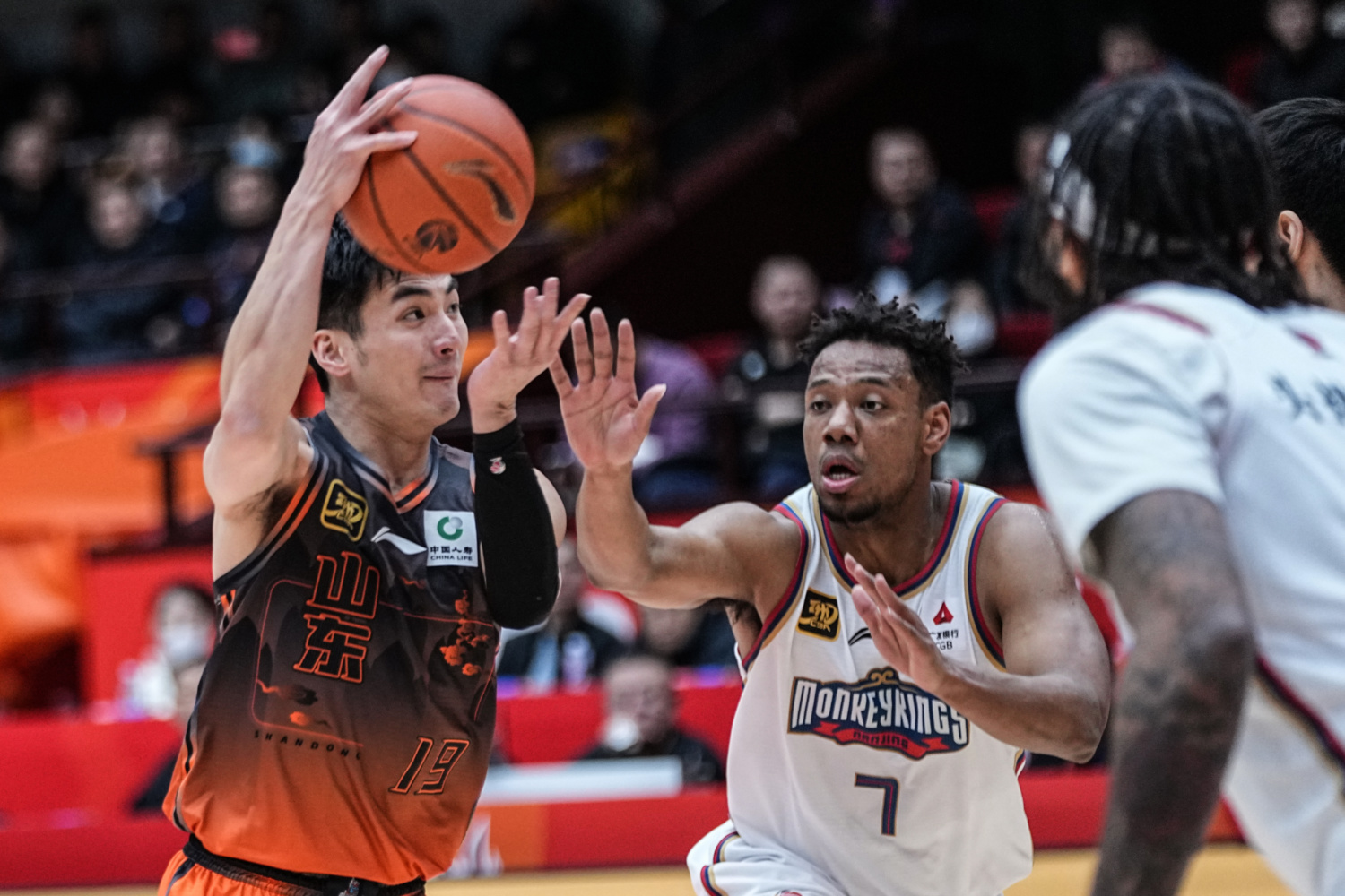 雷火电竞下载-山东队在最新一场比赛中大获全胜