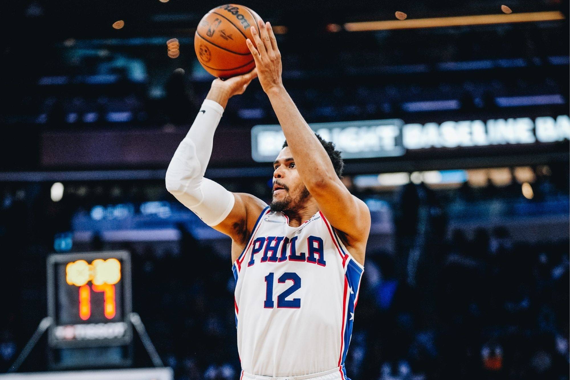 雷火电竞-山东队逆转太阳，恩比德高光表现的简单介绍