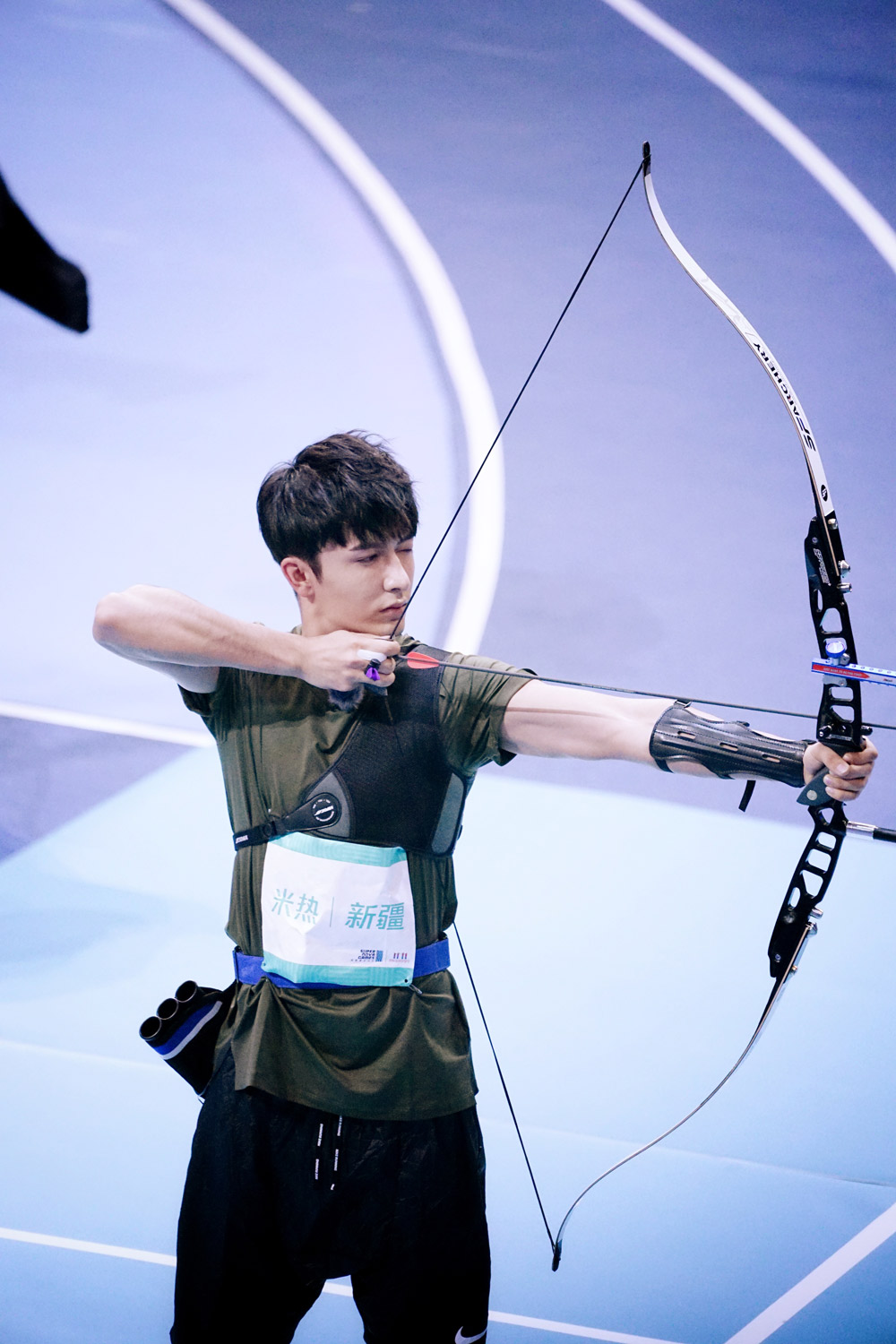 北美新星勇夺男子射箭金牌，引领潮流