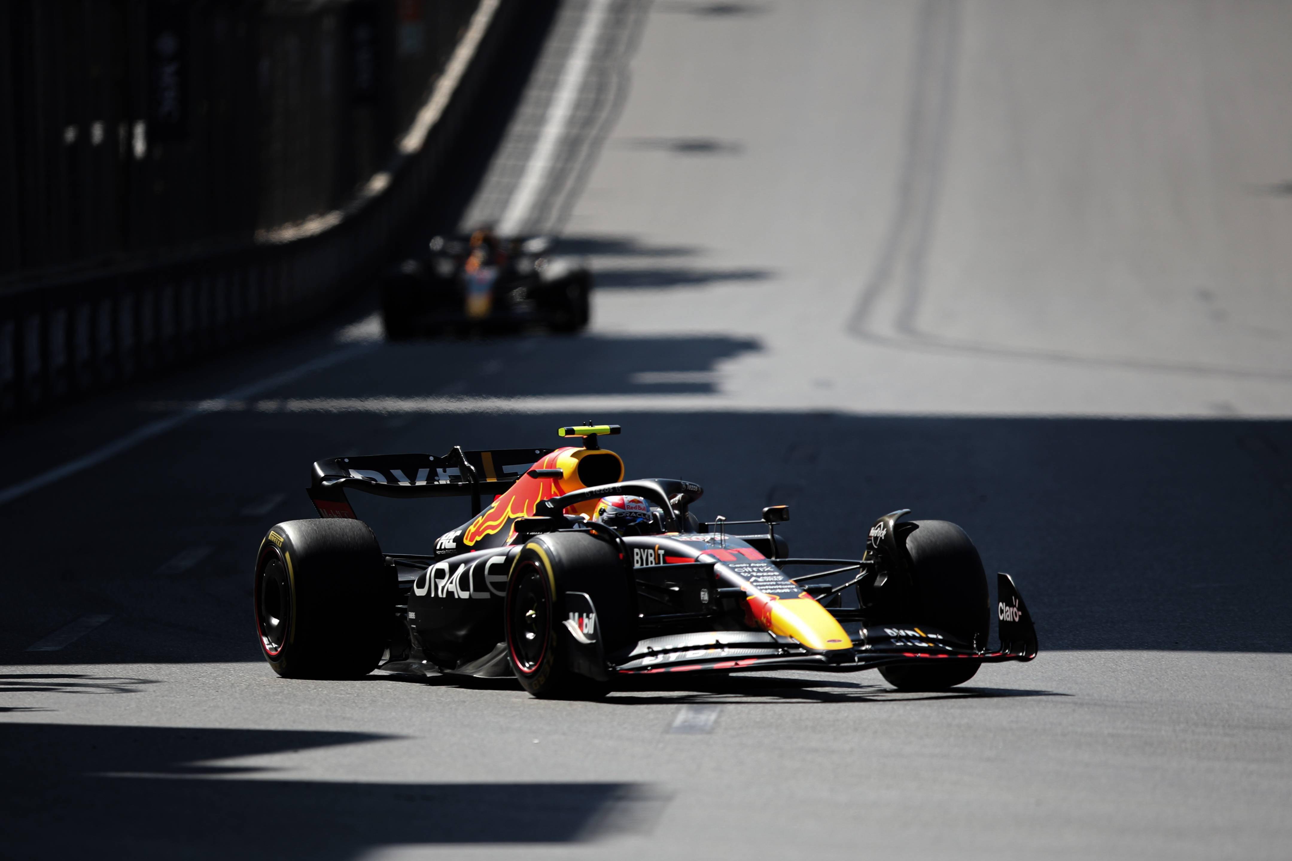 红牛车队逆转梅赛德斯，维斯塔潘状态火热