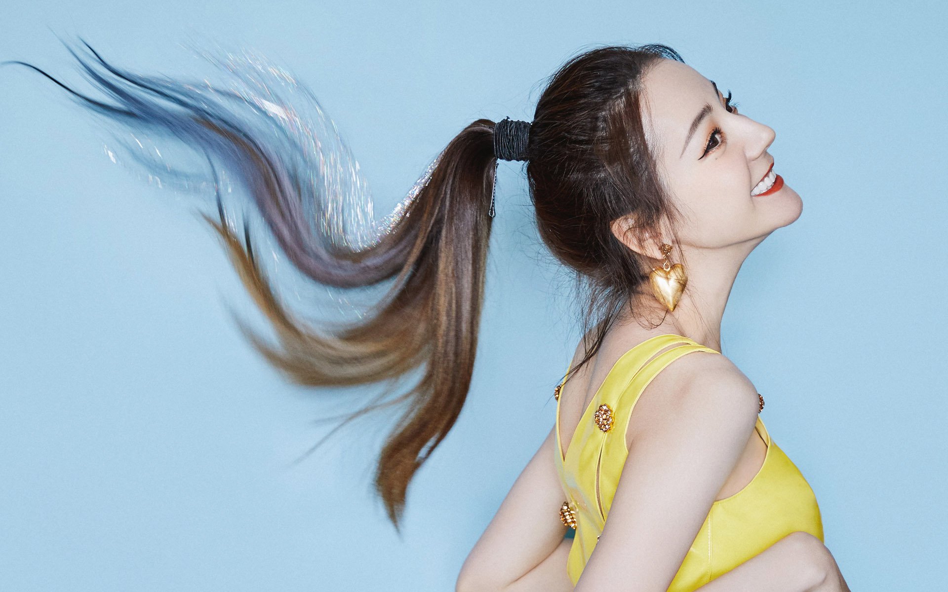 雷火电竞充值-闪耀争冠夜，霍勒迪赛后评分拉满的传奇时刻