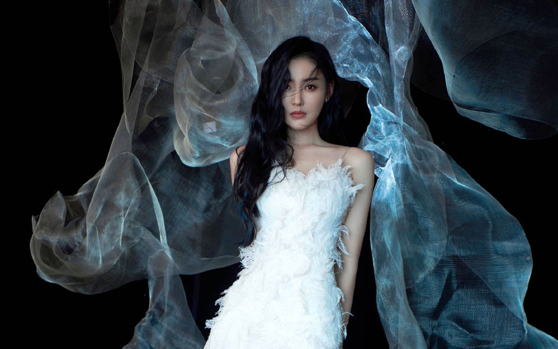 我为你构思了两个不同风格的标题，你可以选择更偏爱的一个