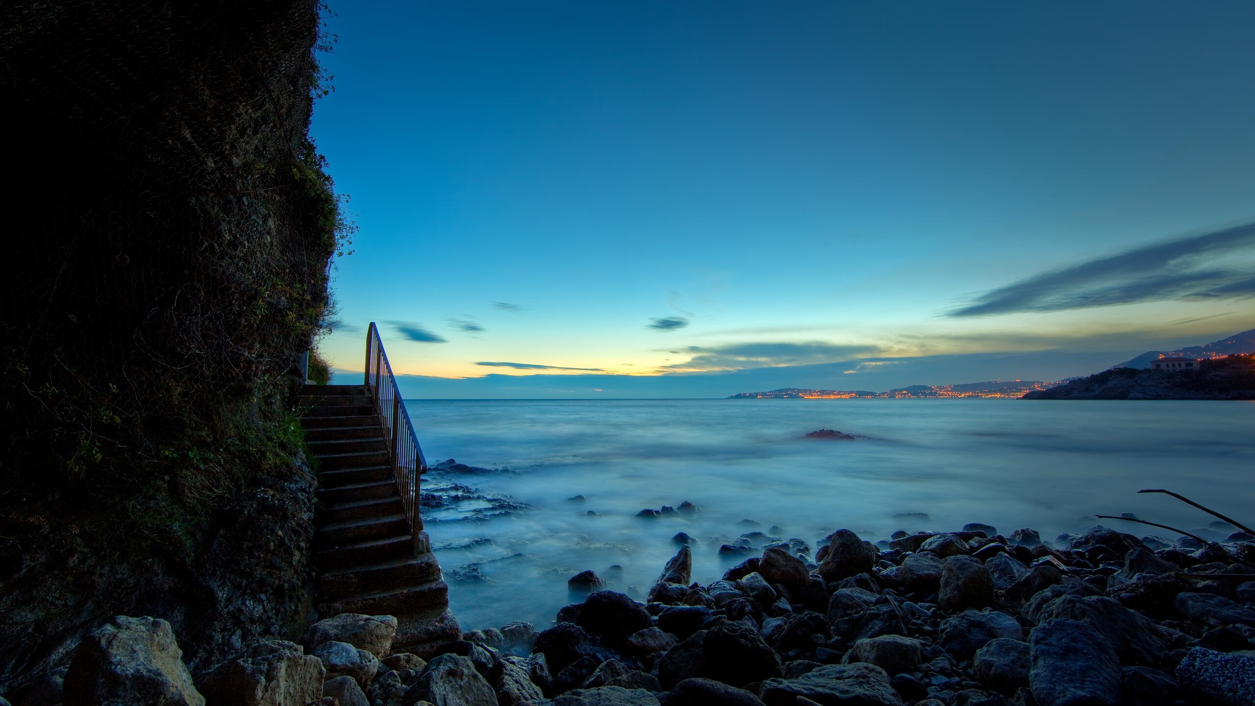 雷火电竞主播-跨洲激战！塔图姆关键时刻连砍12分，灰熊逆转深圳队惊险取胜